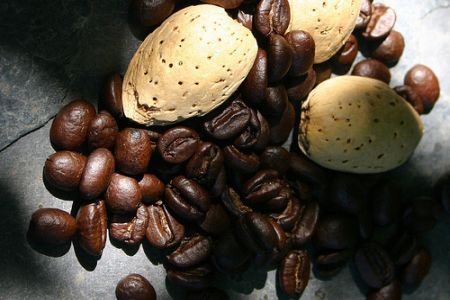 Crema cu migdale si cafea